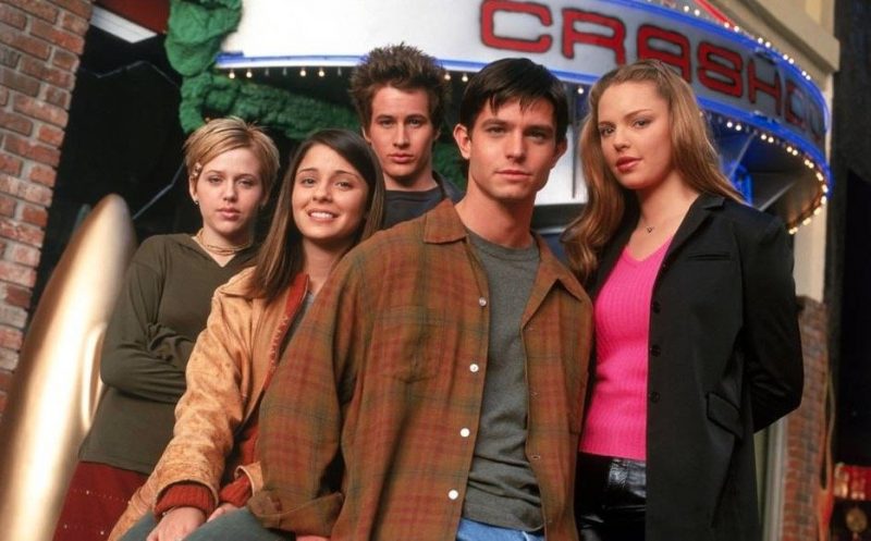 The CW has ordered a Roswell reboot as well as eight other pilots