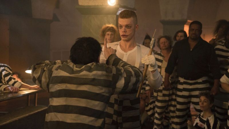 Jerome Takes on Penguin in New Gotham Photos