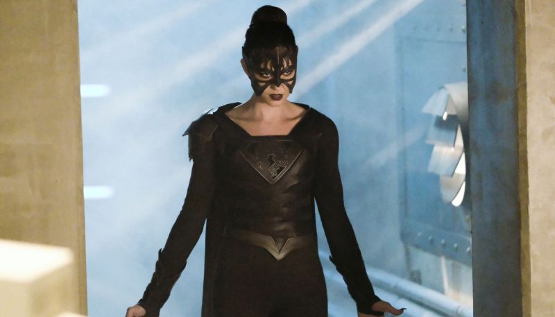 Reign Hunts for Her Daughter in New Supergirl Promo