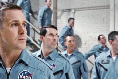 First Photos of Ryan Gosling As Neil Armstrong In First Man Revealed!