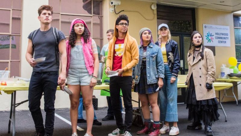 Premiere Dates Set For Marvel's Runaways Season 2 & Light As A Feather