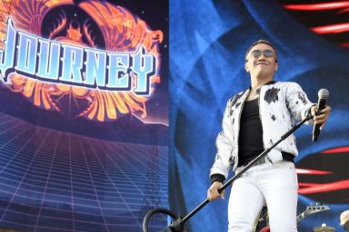 Crazy Rich Asians Director to Helm Arnel Pineda Biopic
