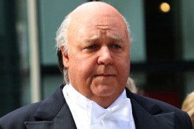 The Loudest Voice in the Room First Look Reveals Russell Crowe As Roger Ailes