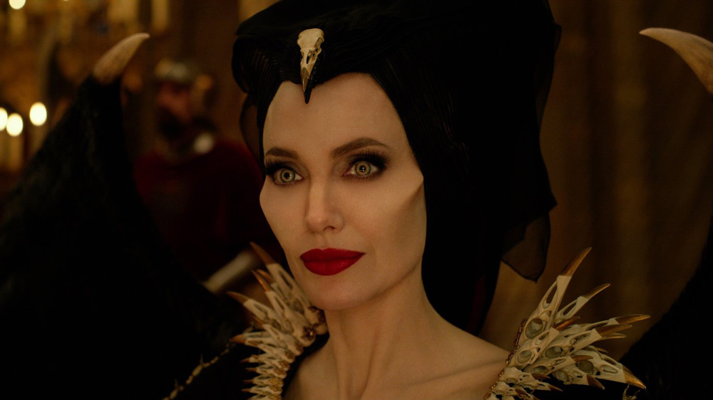 Angelina Jolie Transforms Into Maleficent in Mistress of Evil Featurette