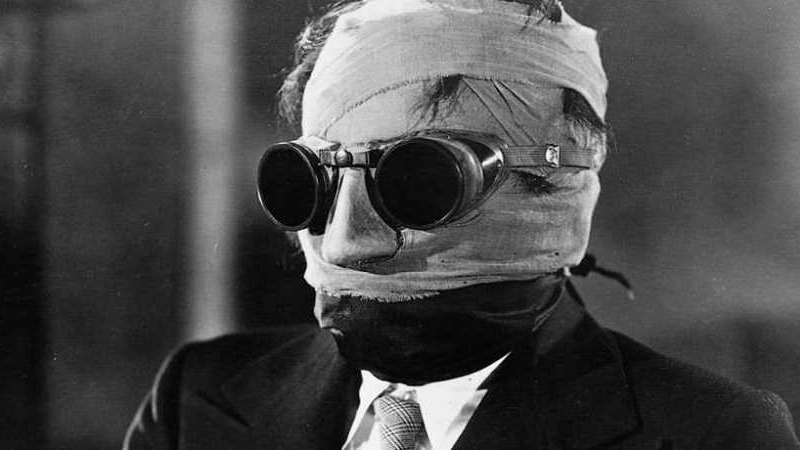 Universal & Blumhouse's The Invisible Man Moved Up To February 2020 Release