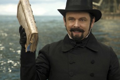 Exclusive Dolittle Clip Highlights Michael Sheen's Dr. Blair Müdfly