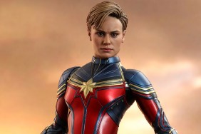 Hot Toys Debuts Avengers: Endgame Captain Marvel Figure!