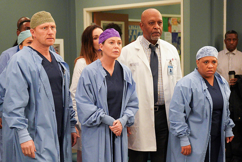 New Grey's Anatomy Season Will Tackle COVID-19 Pandemic
