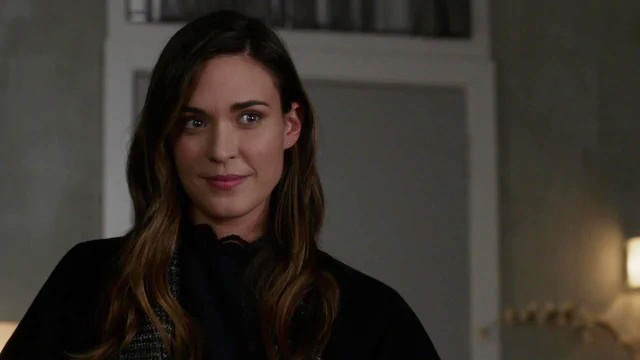Supergirl's Odette Annable Joins Jared Padalecki's Walker for The CW