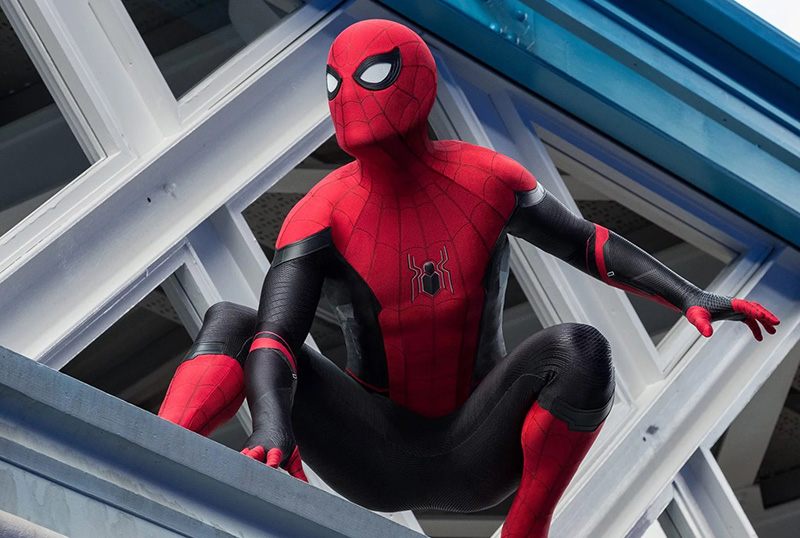 Tom Holland Shares Spider-Man 3 Behind-the-Scenes Set Photo