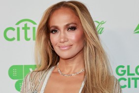 Jennifer Lopez Signs First Look TV & Film Deal with Netflix