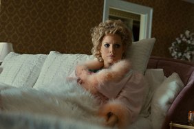 The Eyes of Tammy Faye Review: Andrew Garfield & Jessica Chastain Wow in Biopic