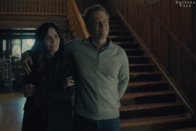 Shining Vale Clip Shows Courteney Cox Moving Into a Haunted House
