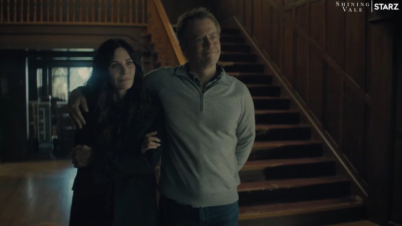 Shining Vale Clip Shows Courteney Cox Moving Into a Haunted House