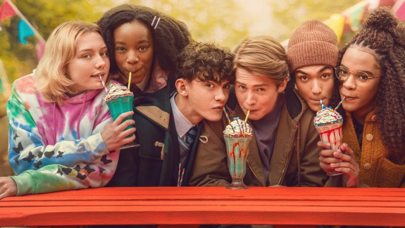 Netflix's Teen Rom-Com Heartstopper Renewed for Two More Seasons