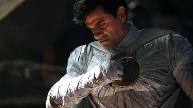 Oscar Isaac goes a bit batty in the 'Moon Knight' trailer