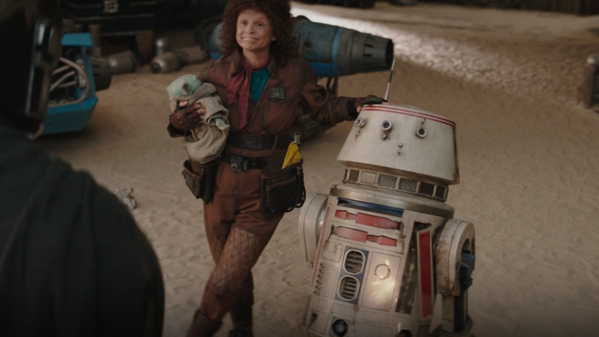 The Mandalorian Explained: Where You've Seen R5-D4 Before