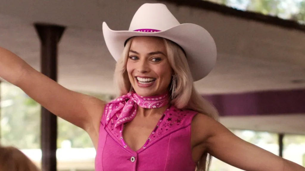 Barbie Movie Clips Show Margot Robbie's Barbie in the Real World
