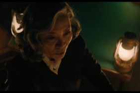 A Haunting in Venice Clip Shows Michelle Yeoh Calling Upon the Spirit of Alicia Drake