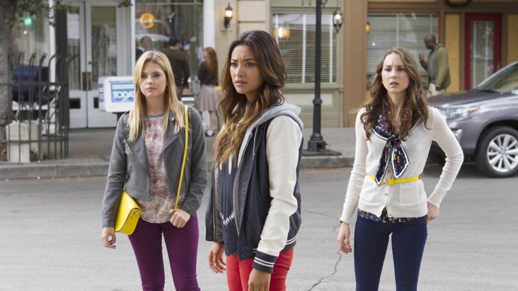 Pretty Little Liars Season 4 Where to Watch and Stream Online