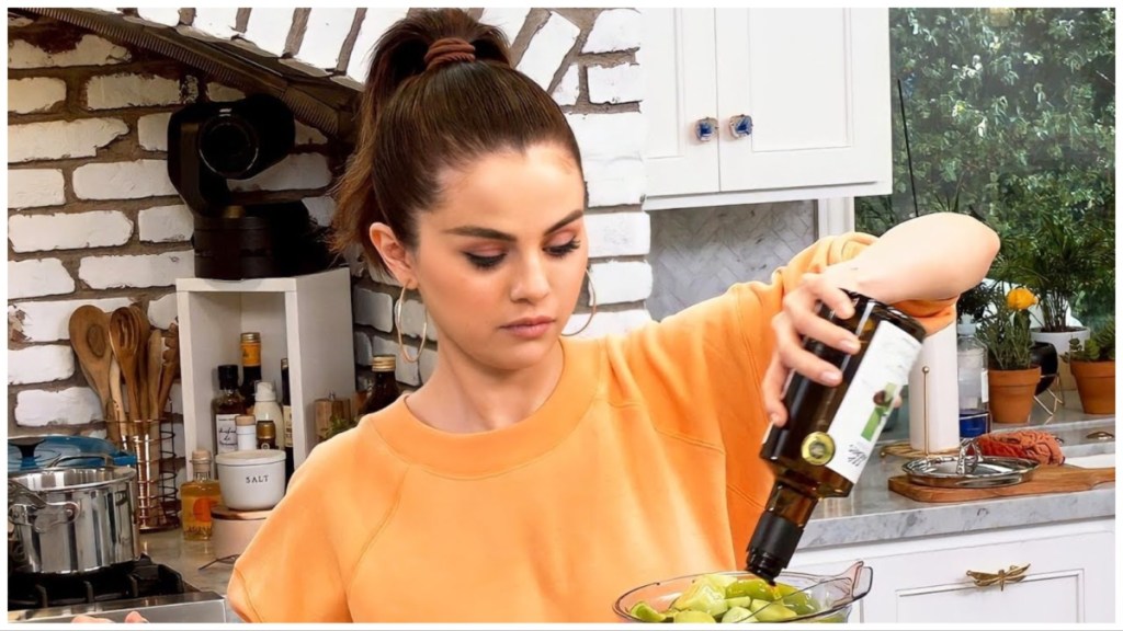 Selena + Chef Season 2