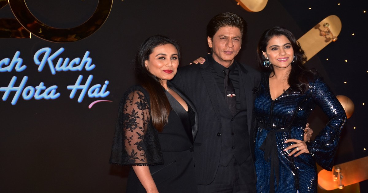 Shah Rukh Khan surprend ses fans lors de la projection spéciale de Kuch Kuch Hota Hai
