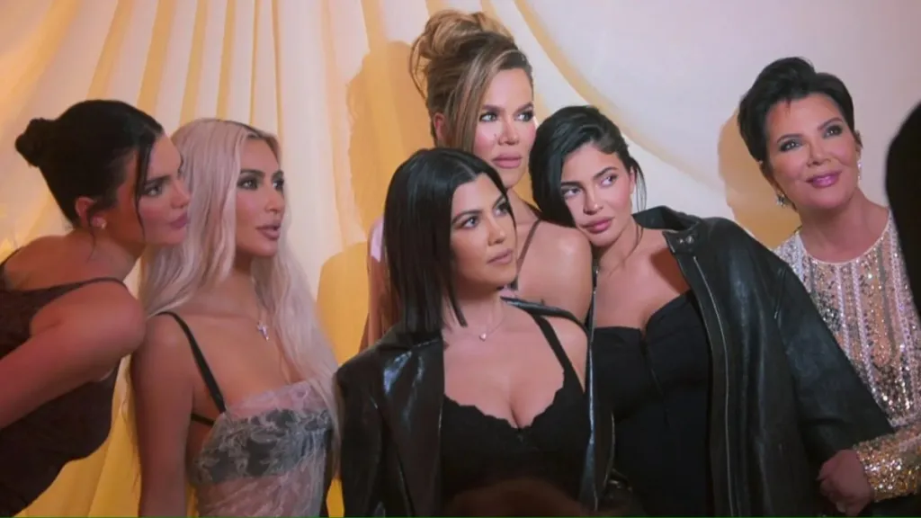 The Kardashians Season 4 Episode 3 Streaming: How to Watch & Stream Online