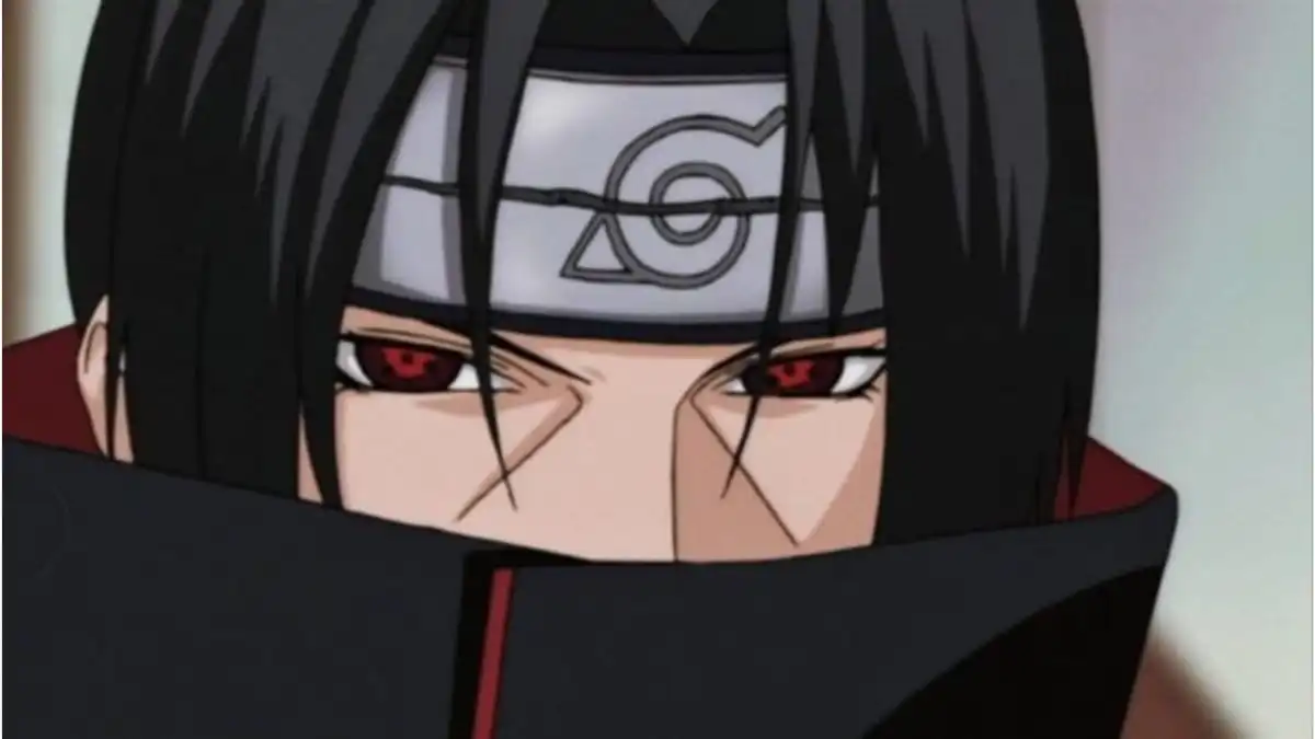 Who's the person inbetween itachi and shisui?