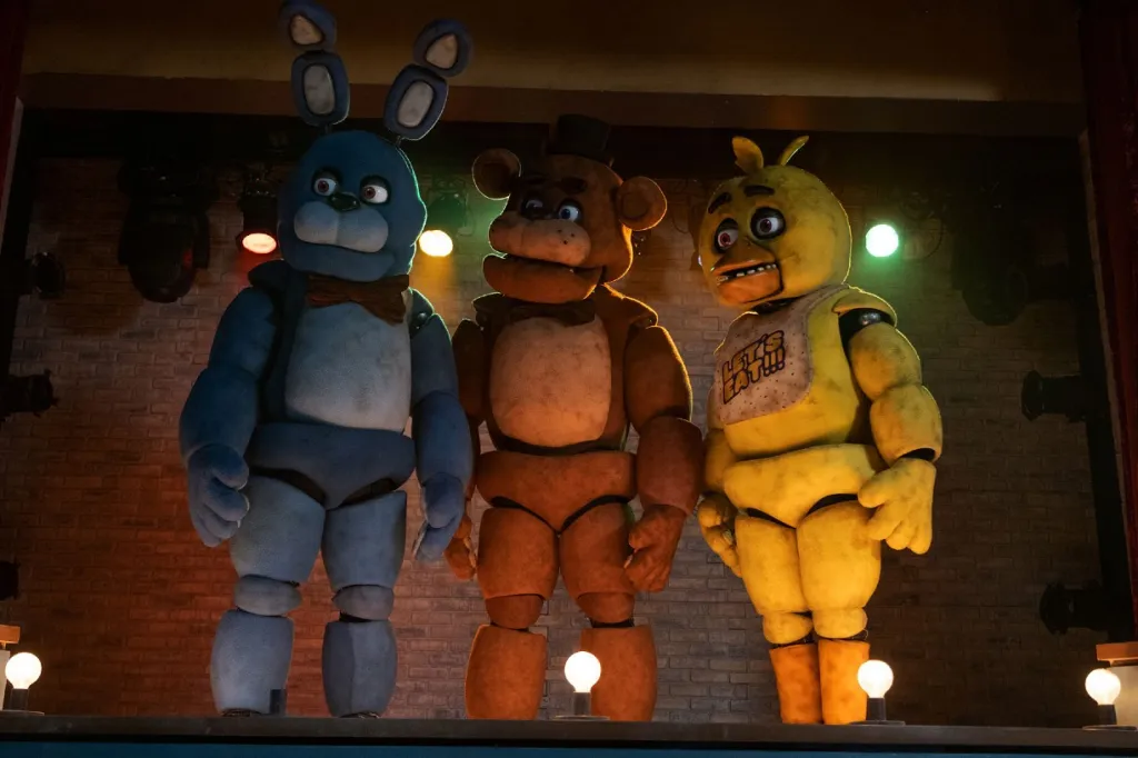 Five Nights At Freddy's: 10 Anime Characters Who Could Survive The Night