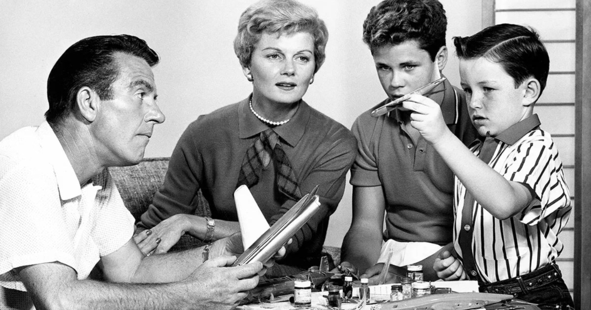 Leave It to Beaver (1957) Season 2 Streaming: Watch & Stream Online via