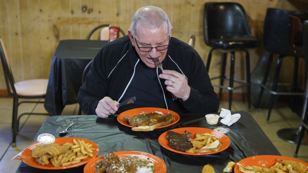 Restaurant: Impossible Season 21 Streaming: Watch and Stream Online via HBO Max