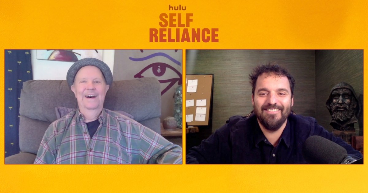 Jake Johnson et Biff Wiff parlent de la comédie Hulu