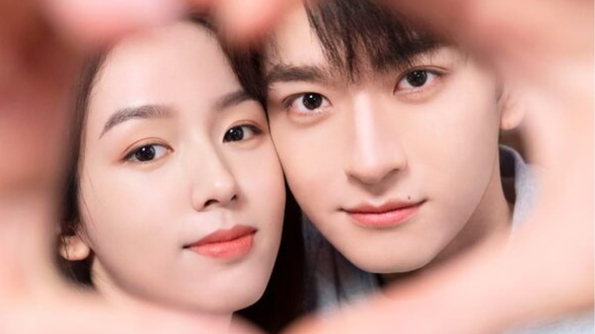Upcoming C-Drama Everyone Loves Me Photos Tease Lin Yi and Zhou Ye's Love Story