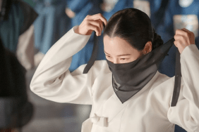 Lee Hanee Knight Flower
