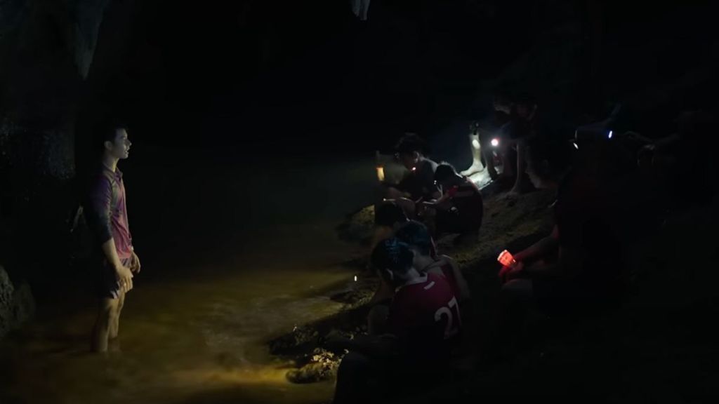 The cast of Thai Cave Rescue in official trailer