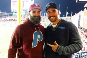 jason kelce and travis kelce hanging out