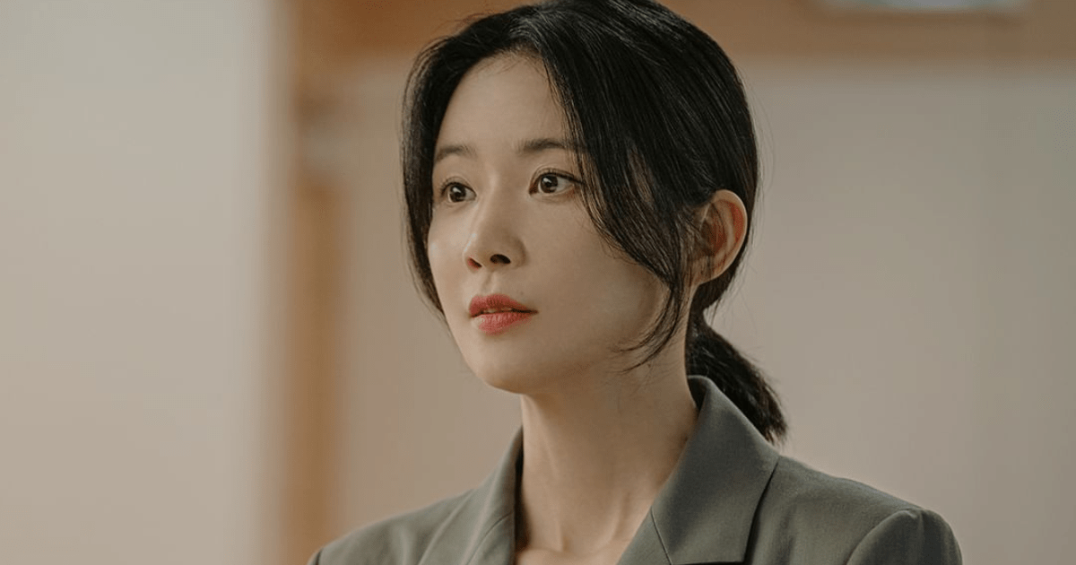 La nouvelle bande-annonce de K-Drama Hide taquine la quête de Lee Bo-Young pour découvrir la vérité derrière la mystérieuse disparition de son mari