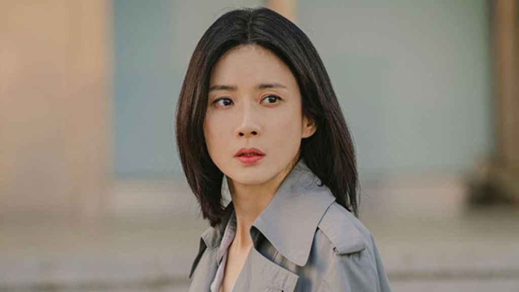 Hide actress Lee Bo-Young