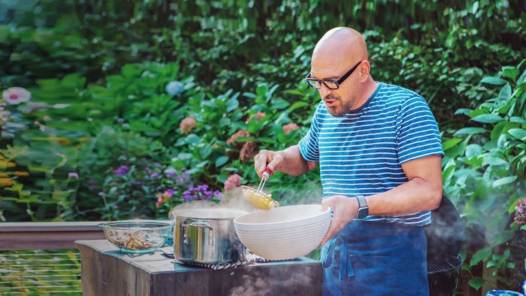 Symon’s Dinners Cooking Out (2020) Season 2 Streaming: Watch & Stream Online via HBO Max
