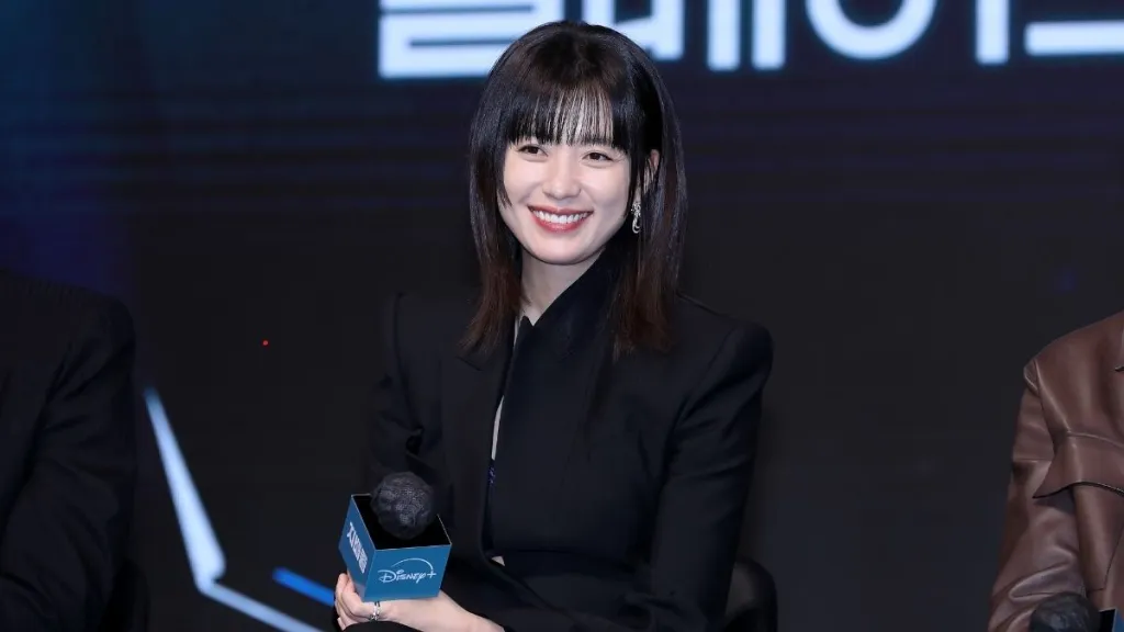 Han Hyo-Joo Movies & K-Dramas List: Blood Free, Happiness, Moving, Believer 2 & More