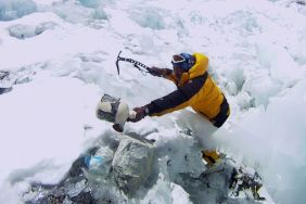 Death Zone: Cleaning Mount Everest Streaming: Watch & Stream Online via Amazon Prime Video