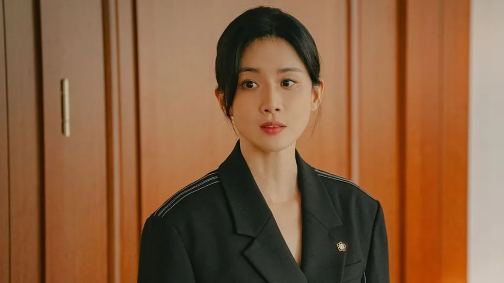 Lee Bo-Young’s Hide Episode 9 Release Date & Photos Revealed 