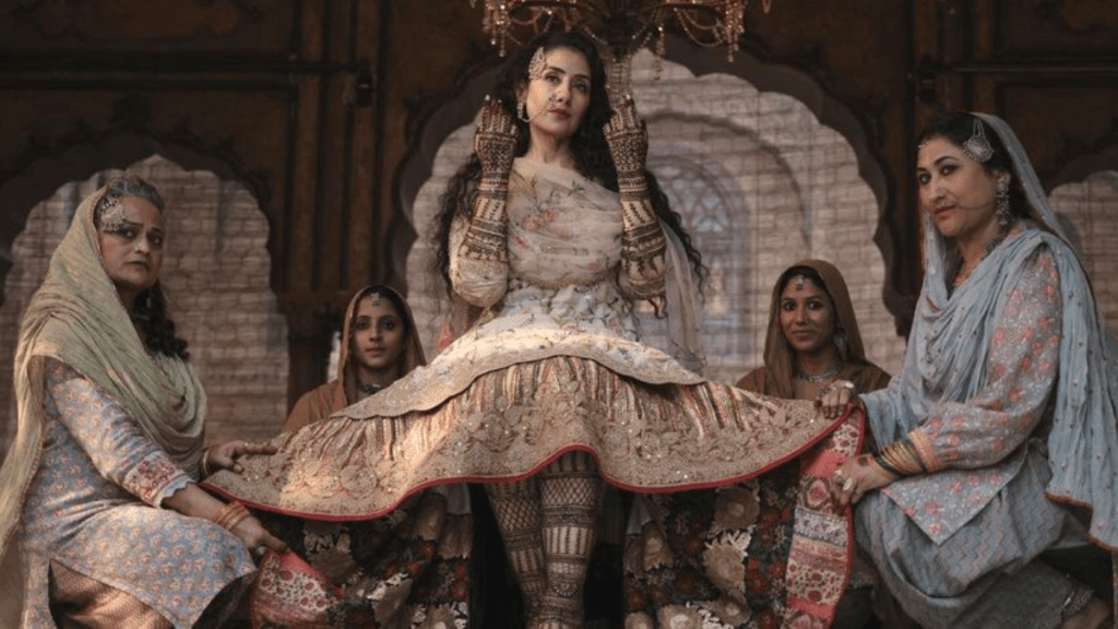 Heeramandi X (Twitter) Review: Sanjay Leela Bhansali’s Netflix Series Receives Mixed Response
