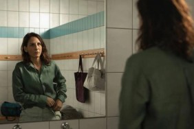 Mirror, Mirror (2022) Streaming: Watch & Stream Online via Netflix