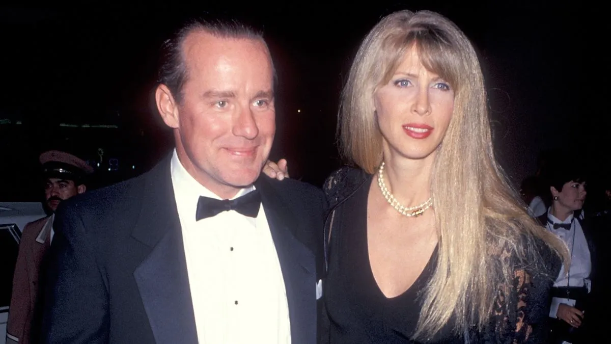 Phil Hartman Death How Did the Comedian Die & Who Killed Him?