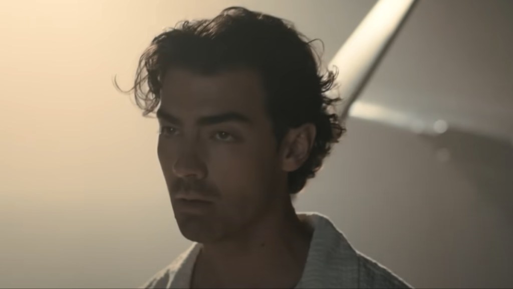 Joe Jonas new girlfriend gf laila abdallah