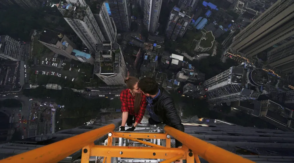 Skywalkers: A Love Story Trailer Sets Release Date for Netflix Documentary