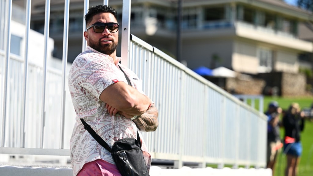 Who Is Manti Te'o's Wife? Jovi Nicole's Kids & Relationship History