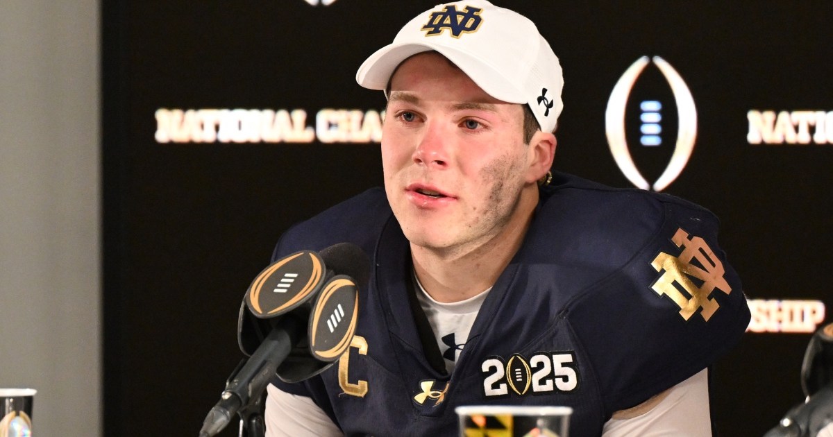 Notre Dame QB Riley Leonard Vomits vs. Ohio State, Health Update Remains Unclear