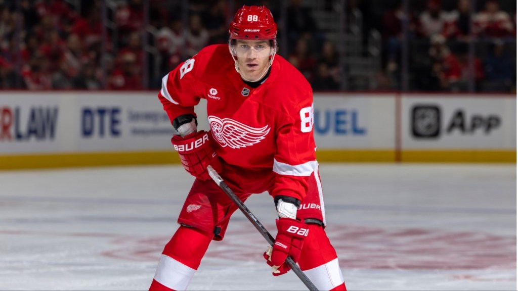 Patrick Kane Out of Montreal Match Due to Upper-Body Injury